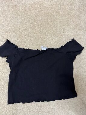H&M Black Off-the-Shoulder Ruffle-Trim Crop Top